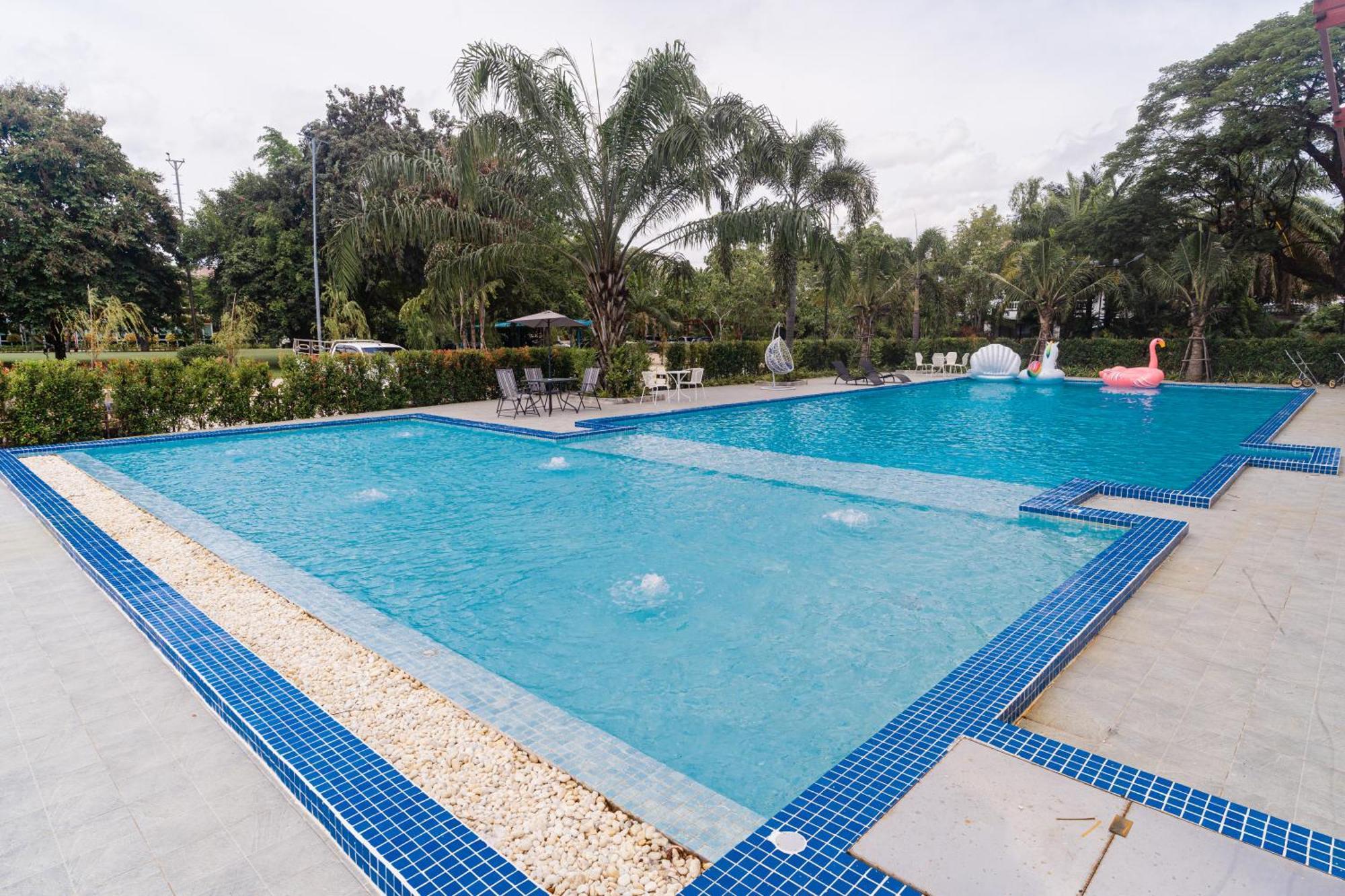 Baan Suan Khun Ta And Golf Resort Ubon Ratchathani Exteriör bild