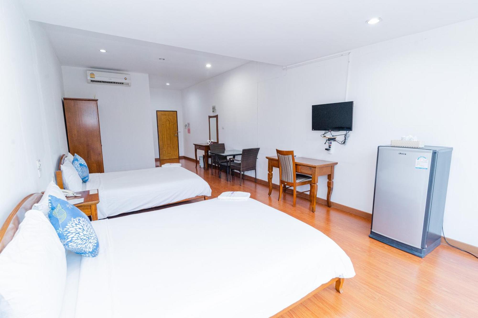 Baan Suan Khun Ta And Golf Resort Ubon Ratchathani Exteriör bild