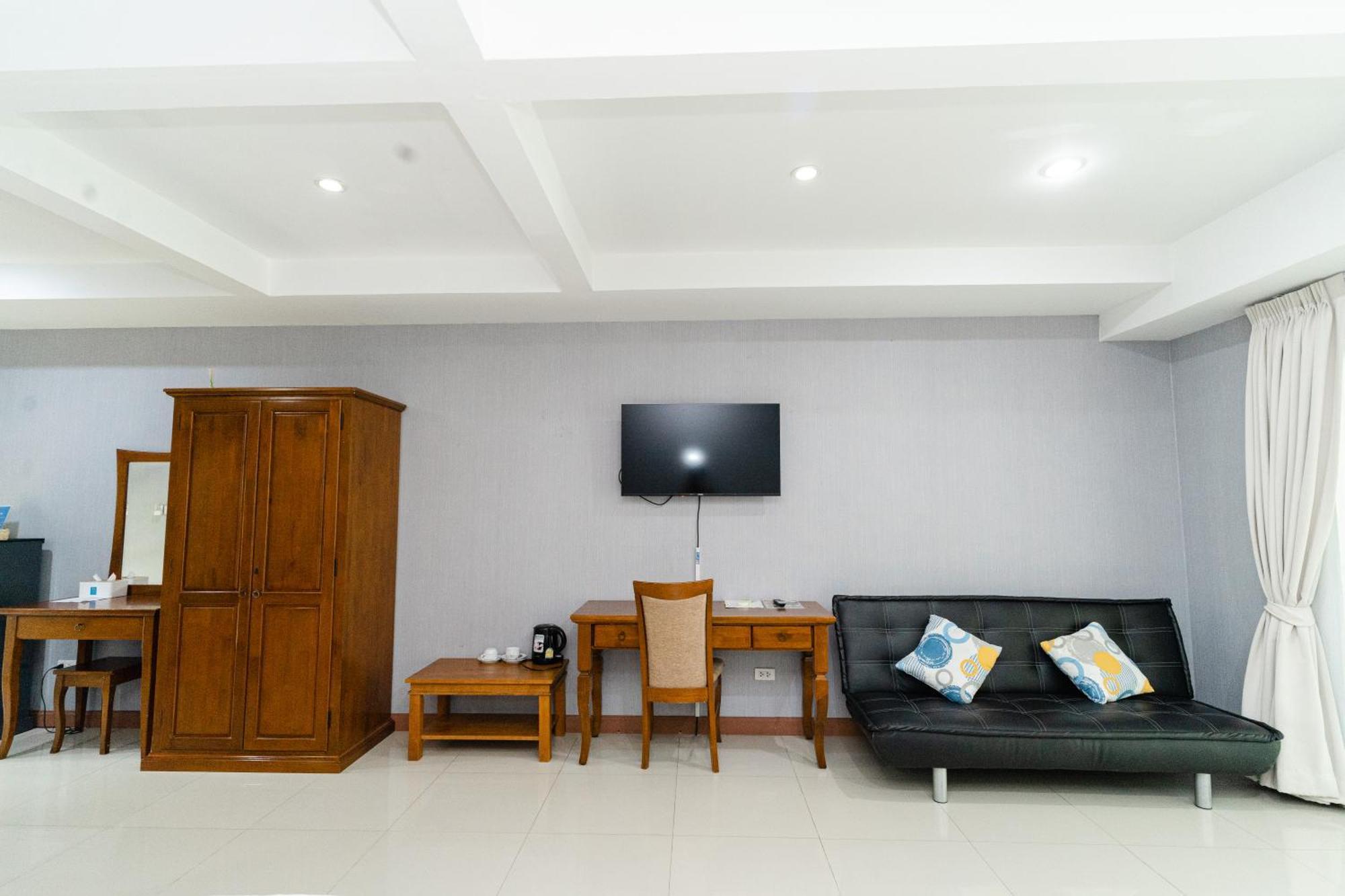 Baan Suan Khun Ta And Golf Resort Ubon Ratchathani Exteriör bild