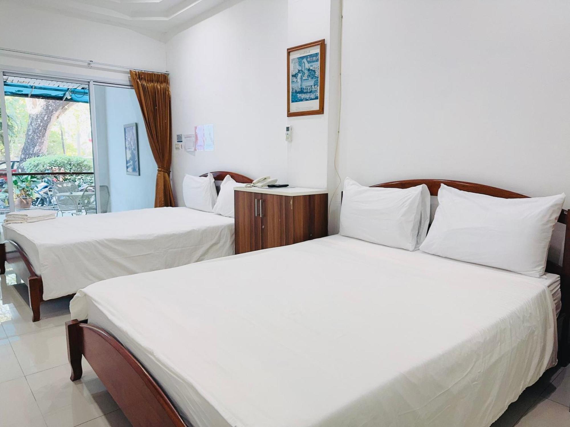 Baan Suan Khun Ta And Golf Resort Ubon Ratchathani Exteriör bild